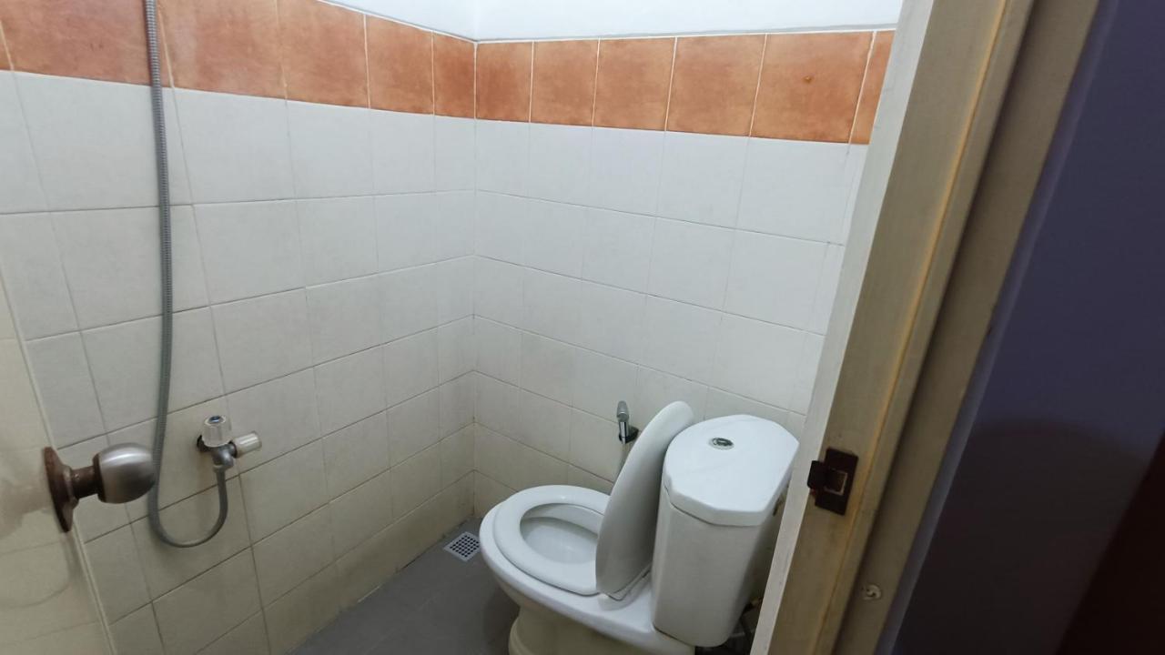 Oyo 91341 D'Phoenix Anggrek Syariah Residence Yakarta Exterior foto